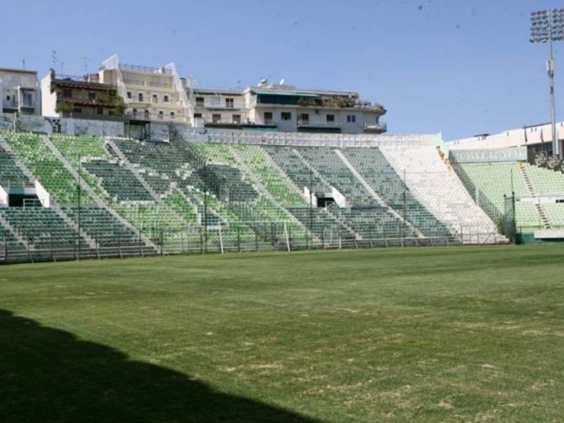 Κατεδαφίζουν την «Λεωφόρο»