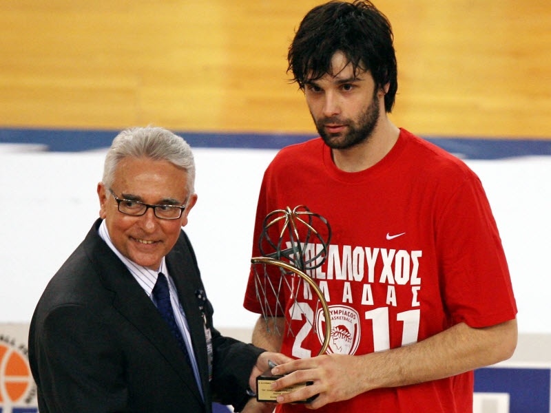 Τεόντοσιτς: «Θέλω να μείνω»