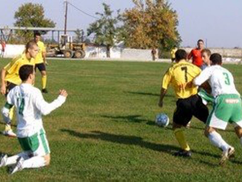 «Αν μείνουμε, θα μείνει»