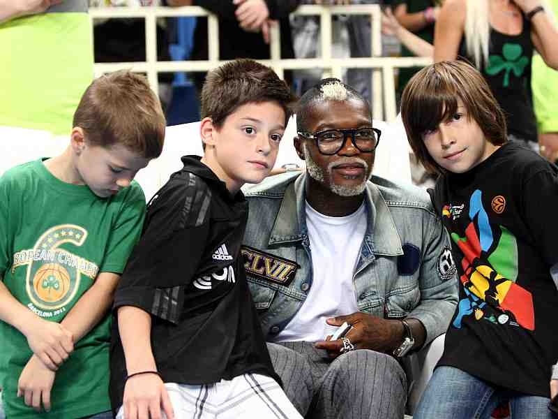 Είδε τον «εξάστερο» ο Σισέ