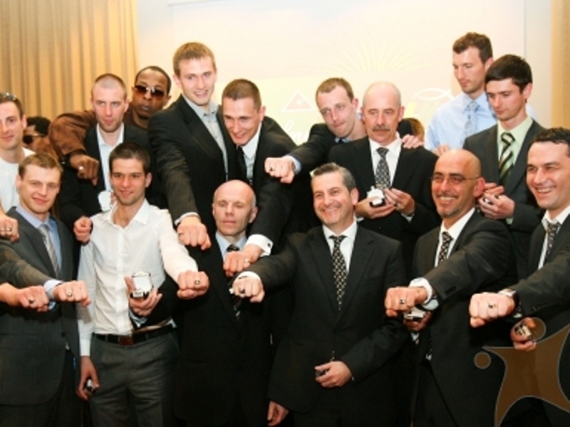 Το χρέος των Ζούρου-Κατσικάρη!