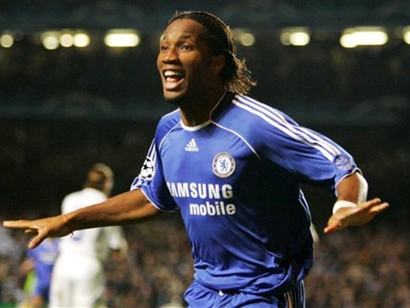 Γη και ύδωρ για Ντρογκμπά