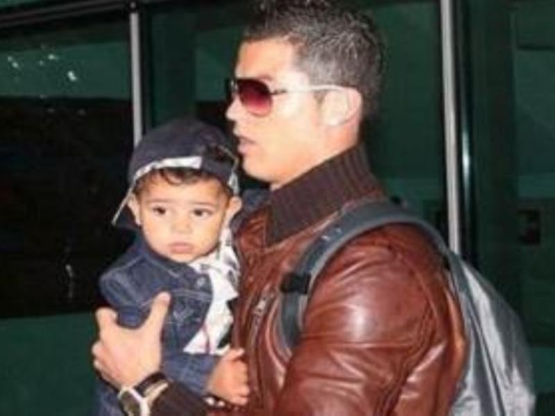 Ο μπαμπάς… Ρονάλντο!