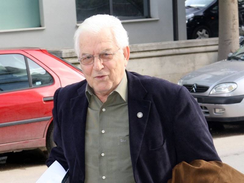 «Κανένα ασυμβίβαστο»