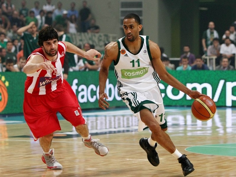 Νίκολας: «Να κάνουμε το 3-0»