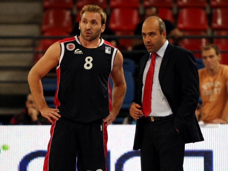 Ανανεώνει (και) ο Πολυτάρχου