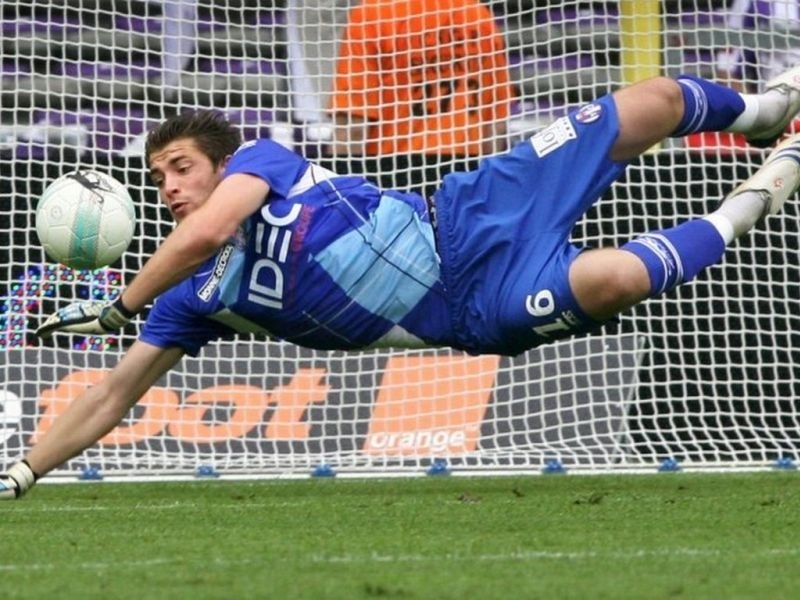 Ανανέωσε ο Καρασό