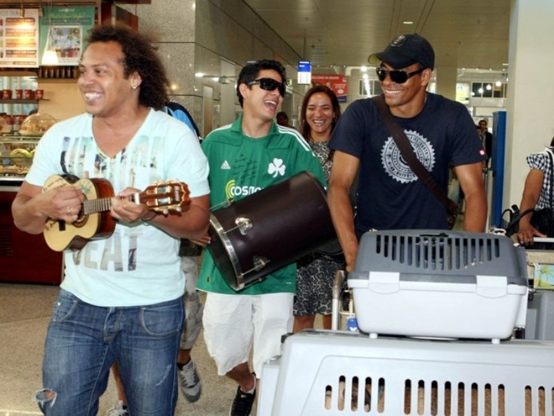 Αποθέωση πριν την απογείωση!