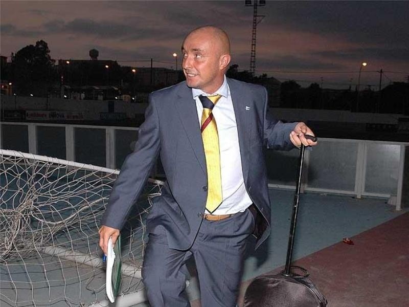 Στο ακουστικό του ο Ουρίμπε