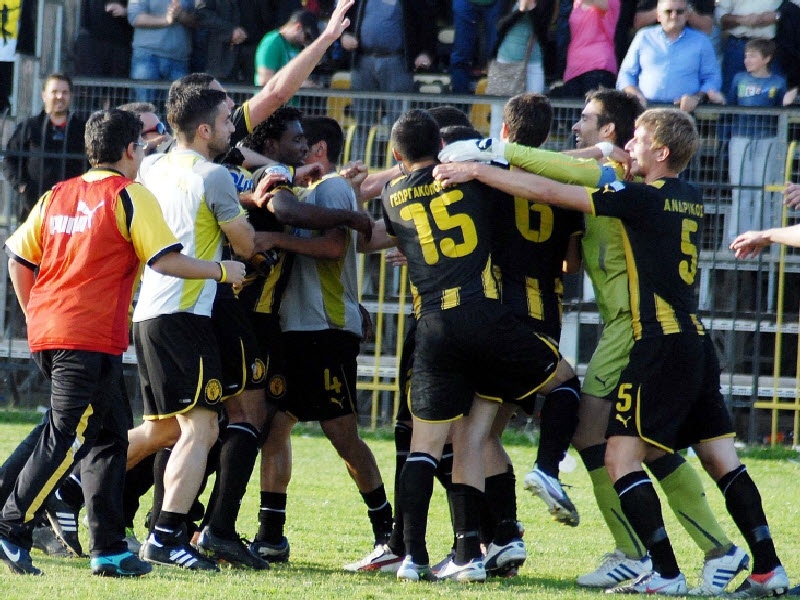 «Σκέφτεται» Θρασύβουλο