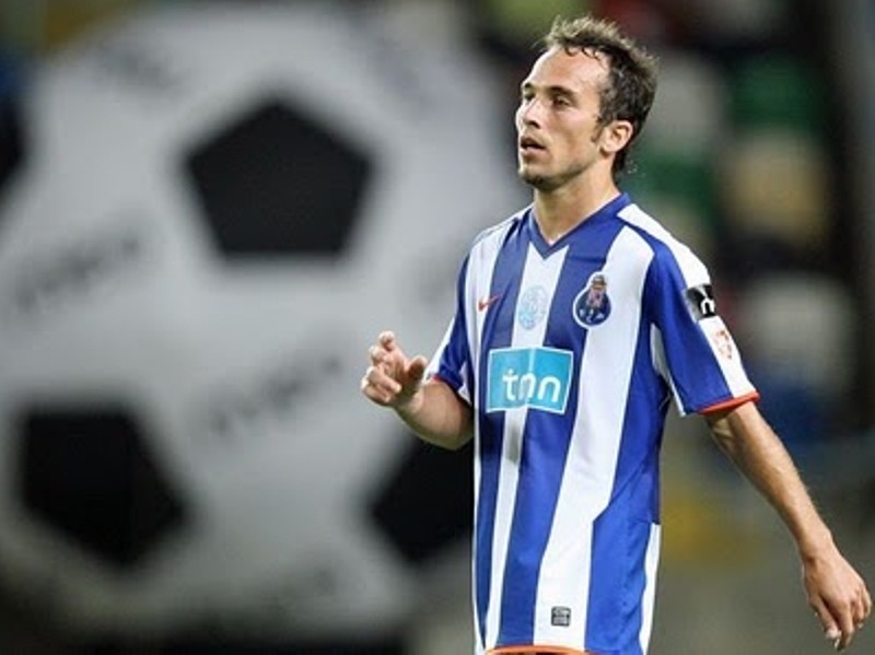 Ανανέωσε με Πόρτο ο Μπελούτσι