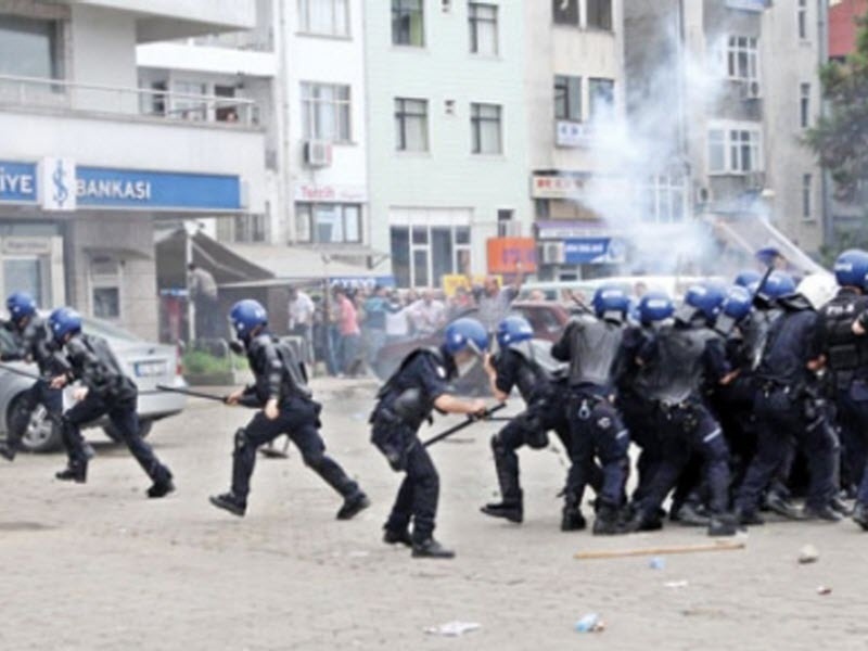 Επεισόδια με νεκρό στην Τουρκία