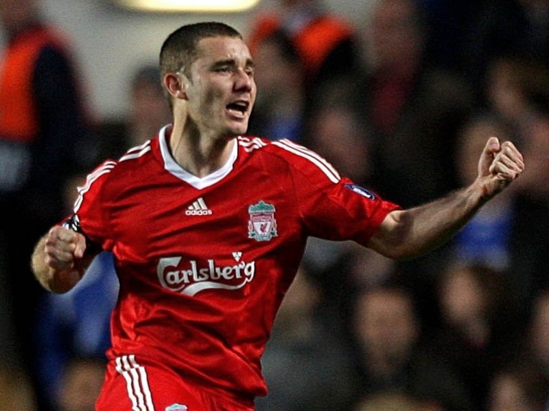 «Εξετάζει» Αουρέλιο