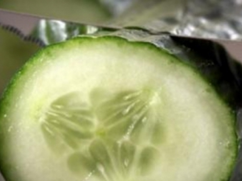 14 νεκροί από τα αγγουράκια