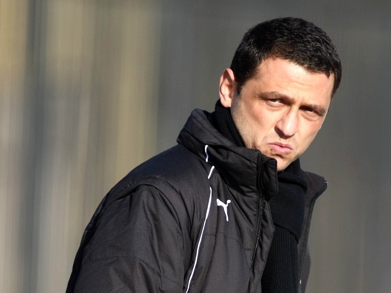 Περιμένουν Σταματόπουλο