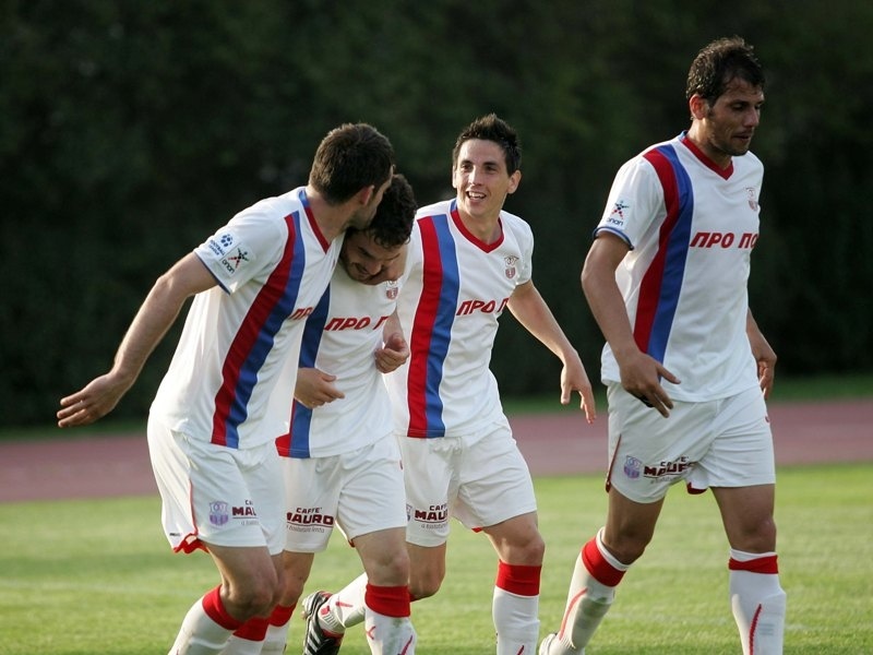 «Ζεστάθηκαν» στα Τρίκαλα