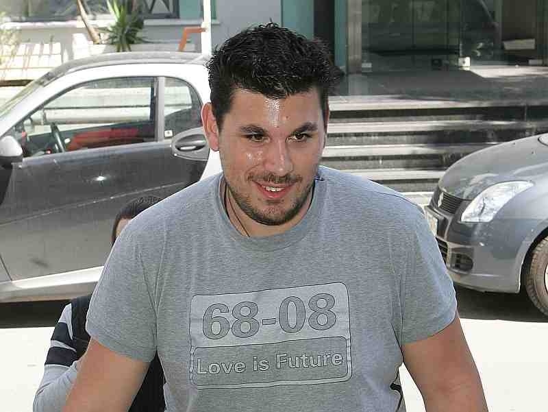Πρώτα οι πωλήσεις
