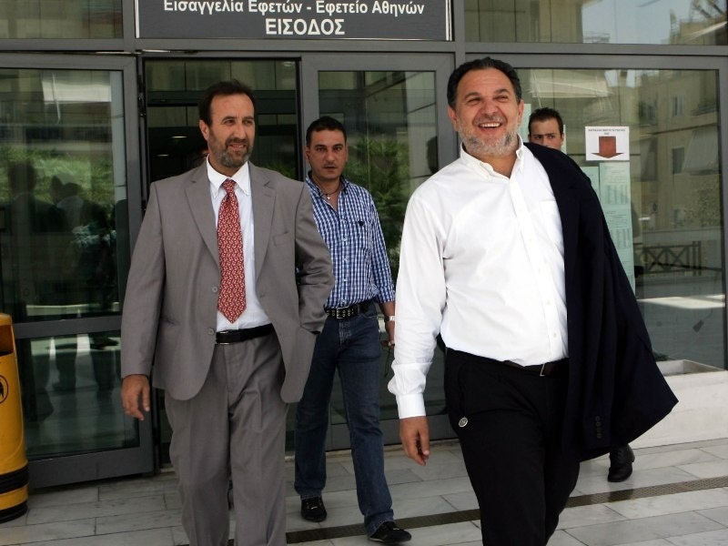 Χαμόγελα για την αδειοδότηση