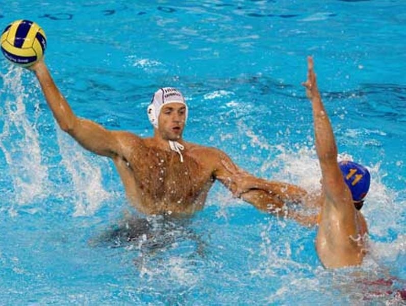 Εύκολα η Ουγγαρία