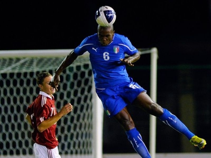 «Δυνατά» για Ογκμπόνα