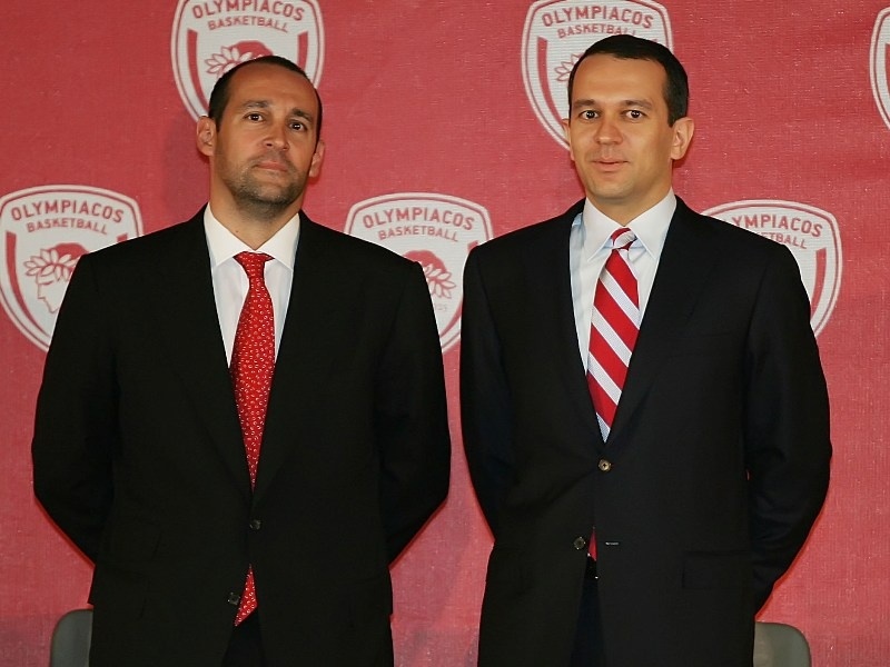 Τις μετοχές οι Αγγελόπουλοι