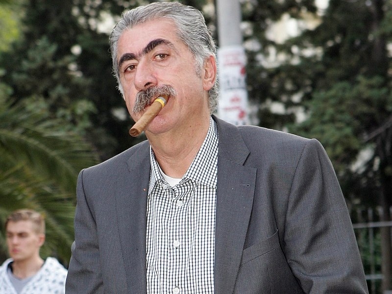 Μάκης καλεί Σταύρο…