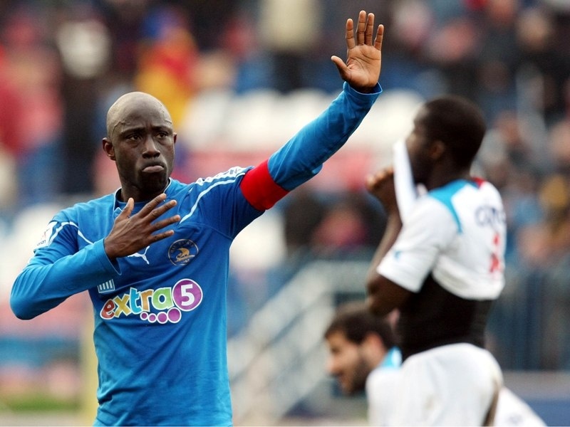 Καραδοκεί για Ντιέ