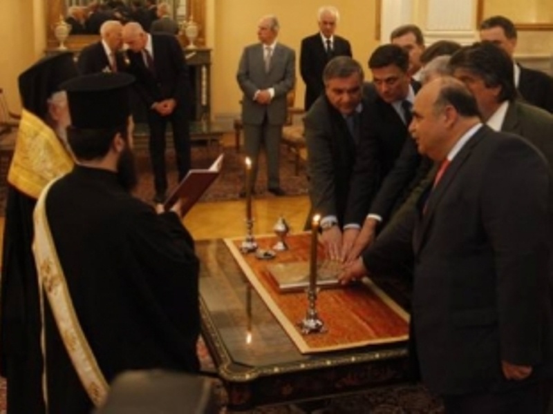 Ορκίστηκαν οι νέοι υπουργοί
