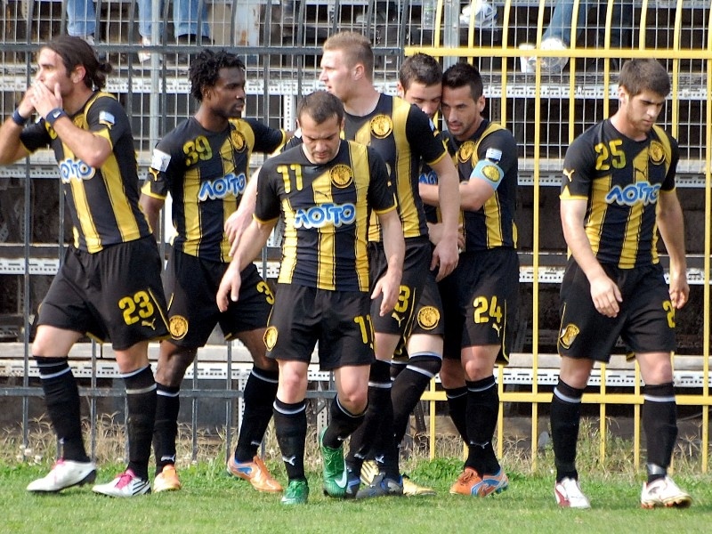 Στο ακουστικό τους...