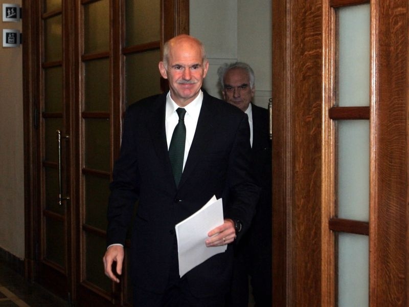 «Νεκρός» πολιτικά ο Παπανδρέου