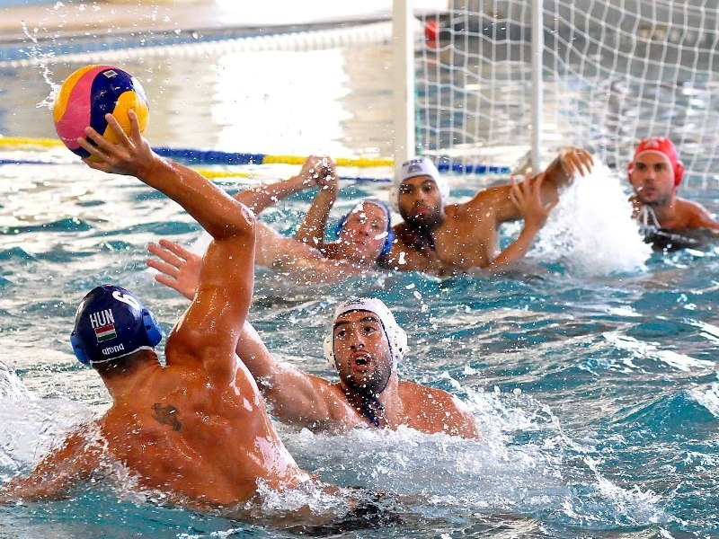 Στο Λαιμό πριν τη Βουδαπέστη