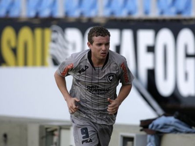 Σκληρή στάση απέναντι σε Μάτος