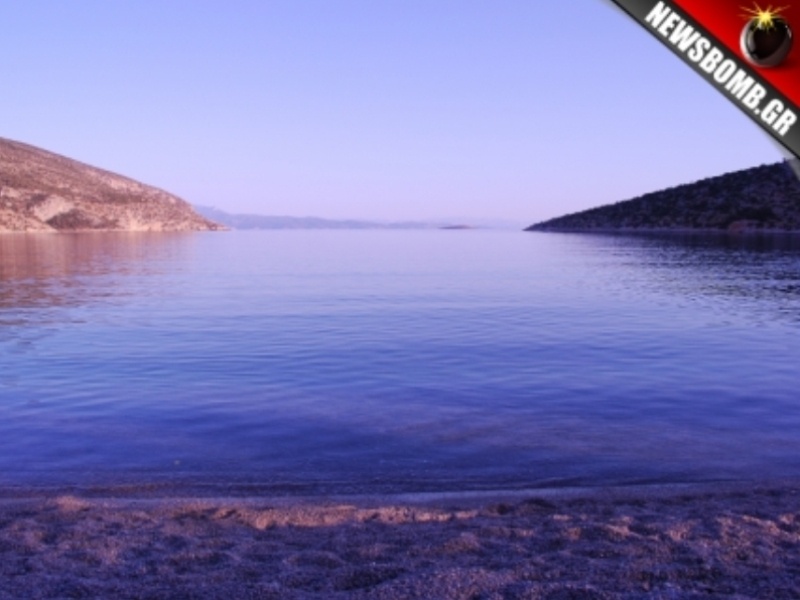 Ξεπουλάνε τις παραλίες