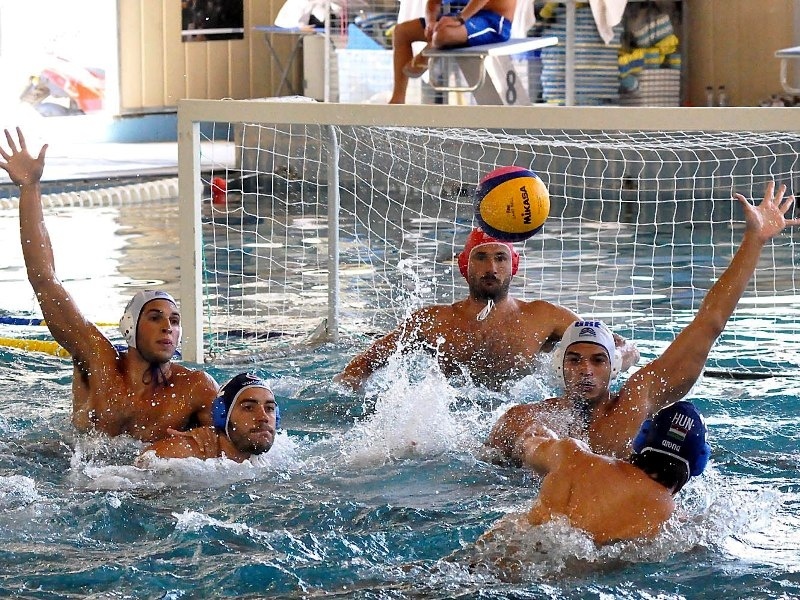 «Συνεχίζουμε τη σκληρή δουλειά»