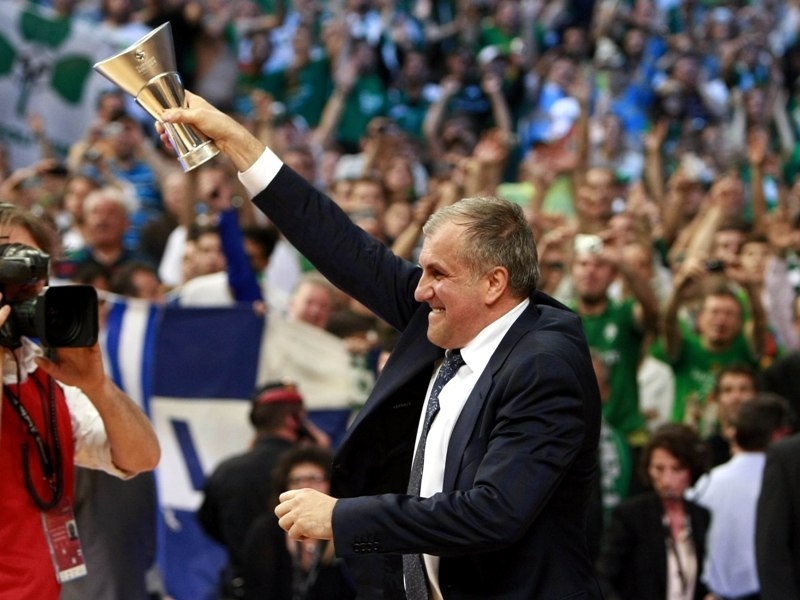 Προπονητής της χρονιάς ο Ζοτς