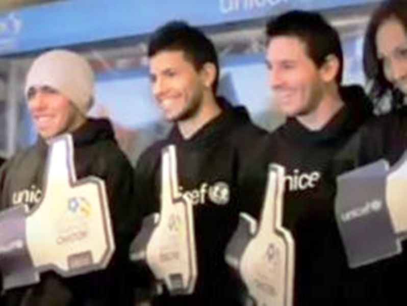 Στο πλευρό της UNICEF