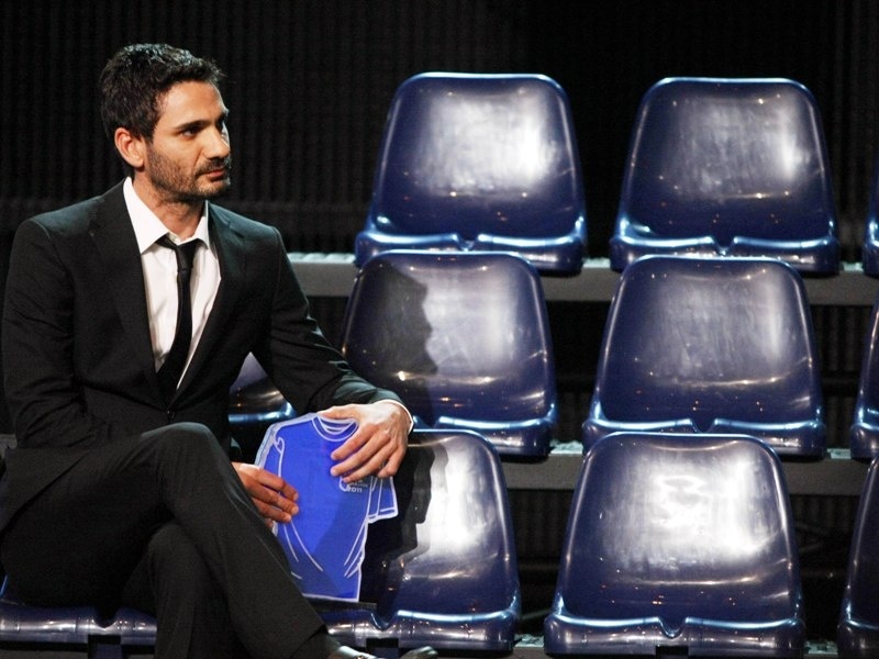 Διάλογος για τον «Ελέ»!