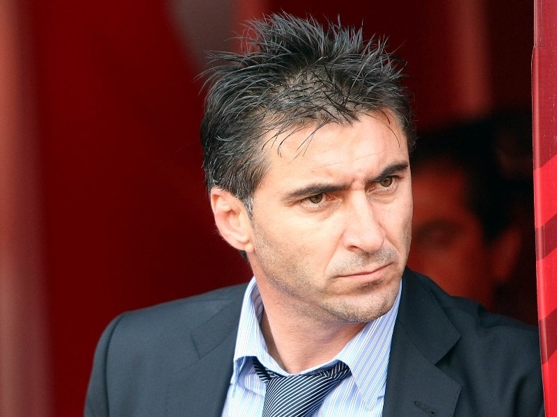 Υπογράφουν τη ρήτρα και ξεκινάνε