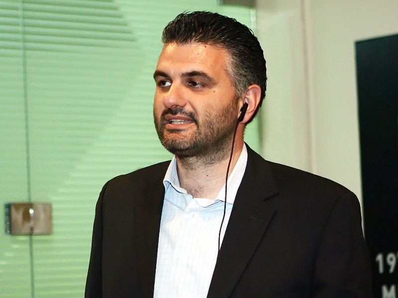 Τέλος εποχής για Καραμανλή