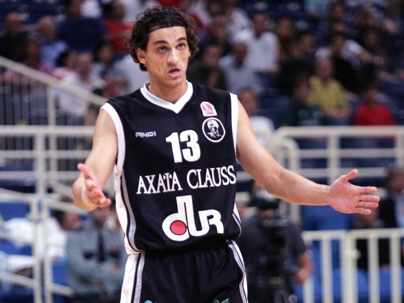 Ανανέωσαν οκτώ στο Ηράκλειο