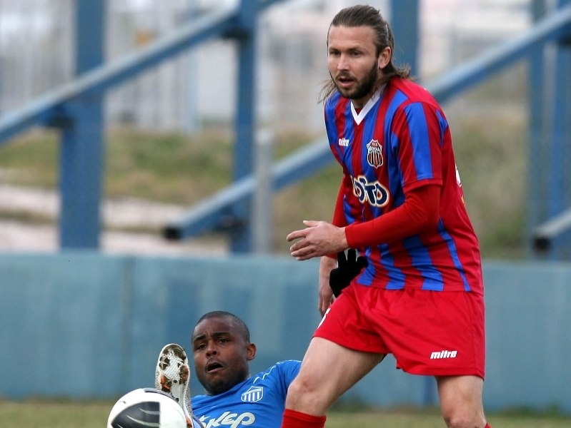 Ανανεώνει ο Σαμαράς