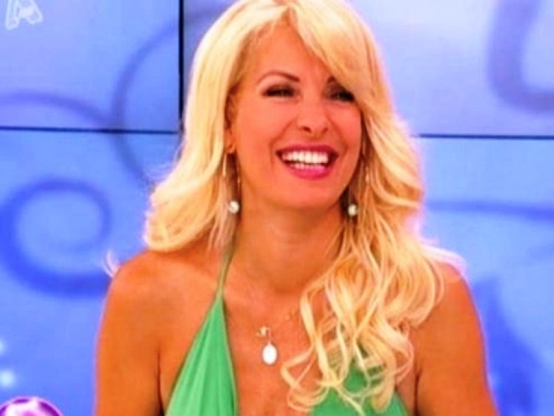 Τελεσίγραφο σε Μενεγάκη