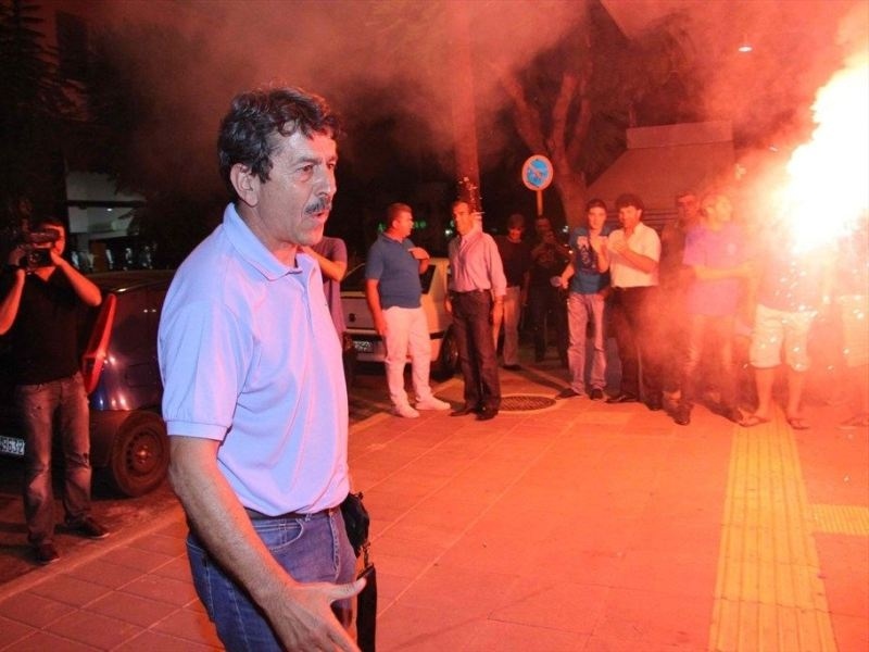 Αποθέωση για Πετράκη!