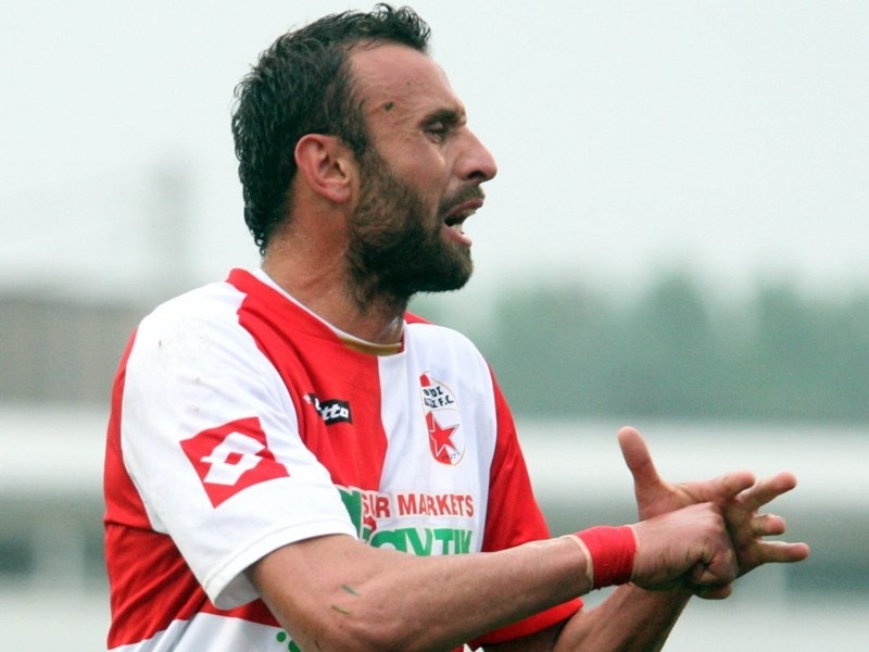 Πάνε για Μπενίσκο τα Ψαχνά