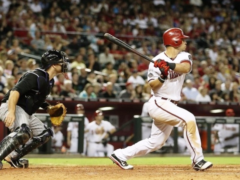 «Εξάρα» με Saunders