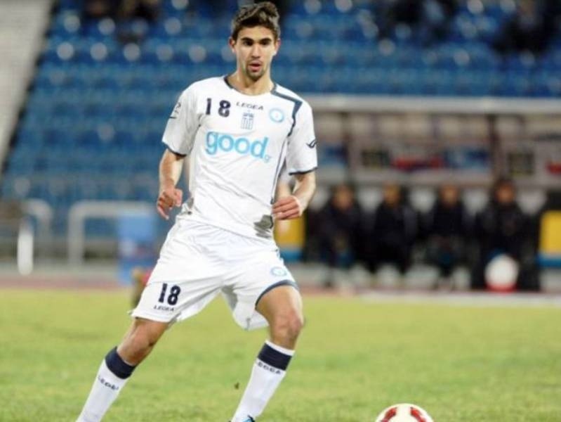 Υπογράφει ο Τσίτας