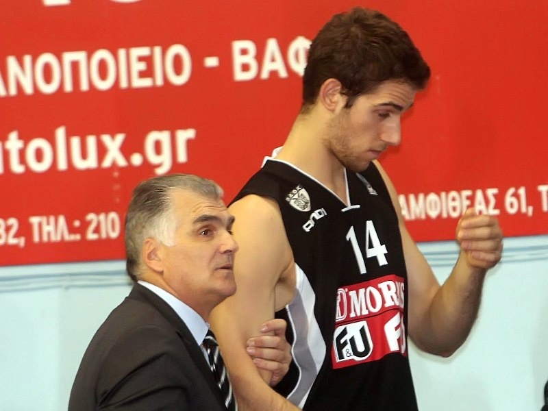 Έμεινε ο Καλλές