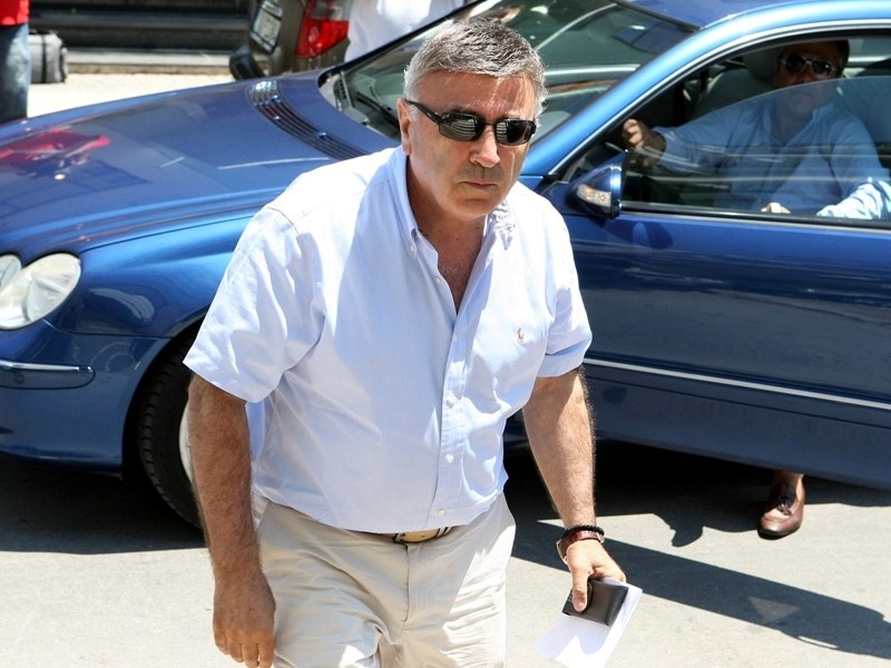 Θεοδωρίδης: «Αναβολή»