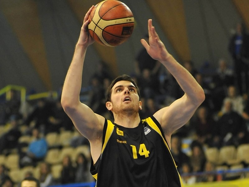 Στην Μπρίντιζι ο Μπορόβνιακ