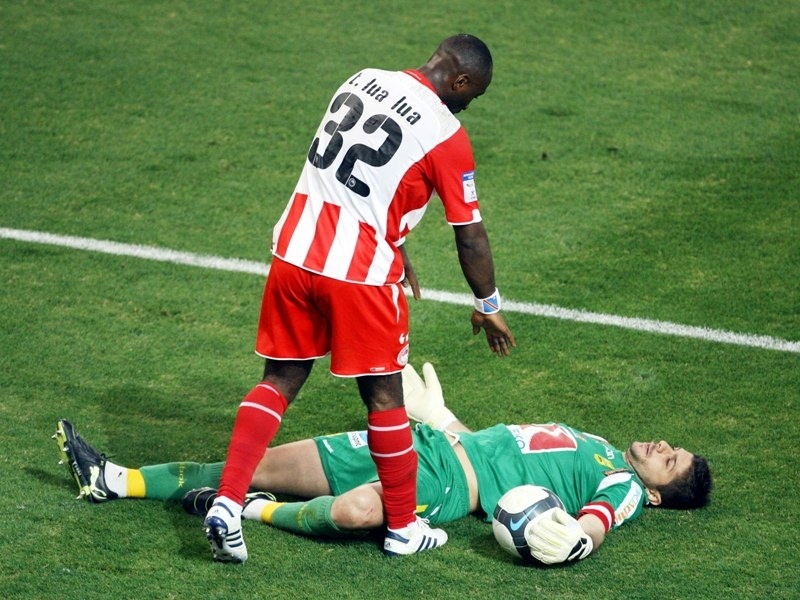 Ενας στους τρεις κερδίζει